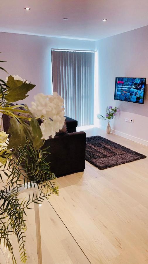 Foundry One Bedroom Apartments Close To Town Center Лутон Экстерьер фото